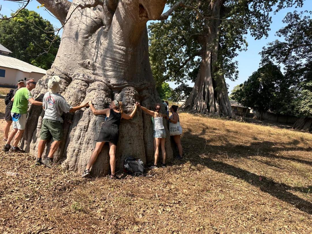 Pombo Kunda Villa Sanyang Dış mekan fotoğraf